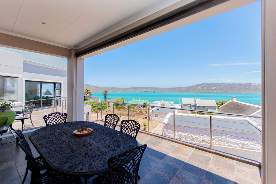 7 Bedroom Property for Sale in Myburgh Park Western Cape